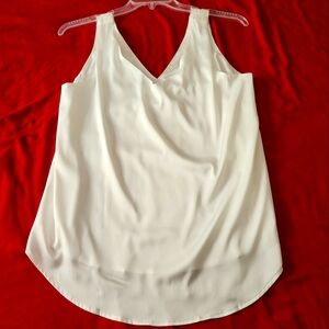 Sleeveless V-neck Blouse Size L